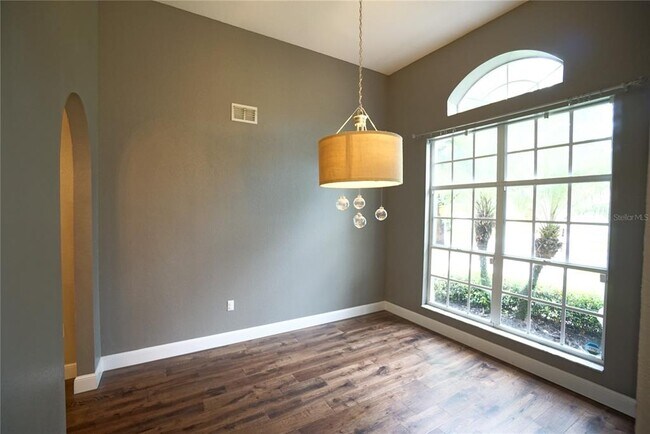 Foto del edificio - 16612 Meadow Grove St