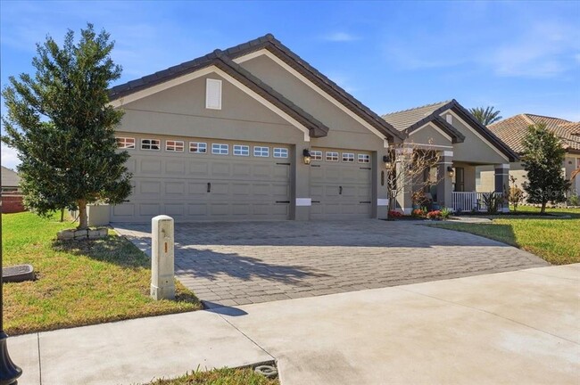 Building Photo - 331 Cres Ridge Rd