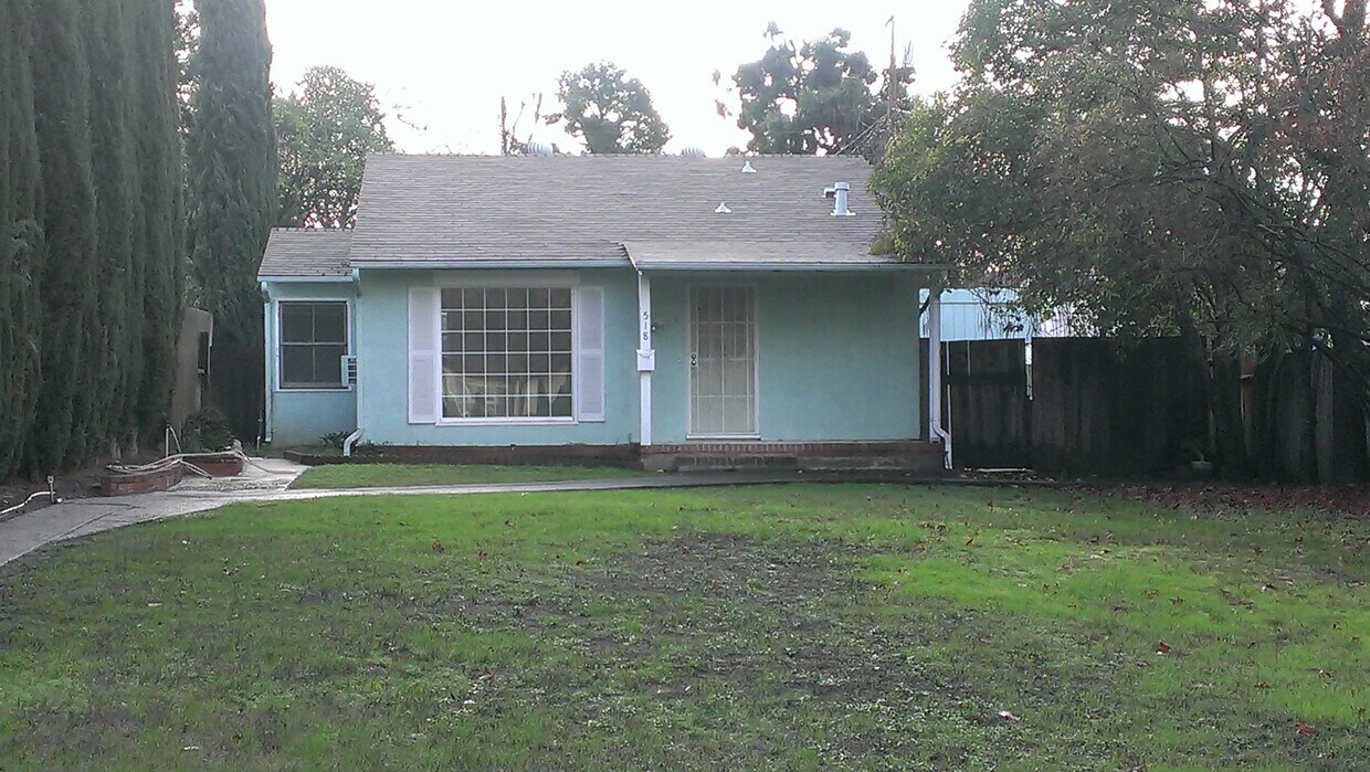 Foto principal - 518 Sierra Blvd