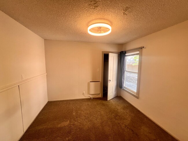 Building Photo - 520 S Curry St