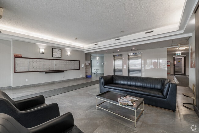 Lobby Photo - MacDonald
