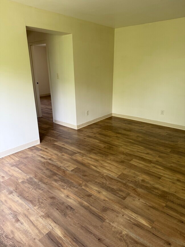 Foto del edificio - 280 Boyd Dr