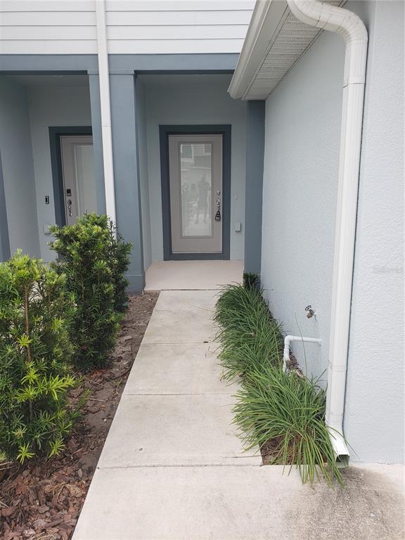 Building Photo - 3786 Plainview Dr
