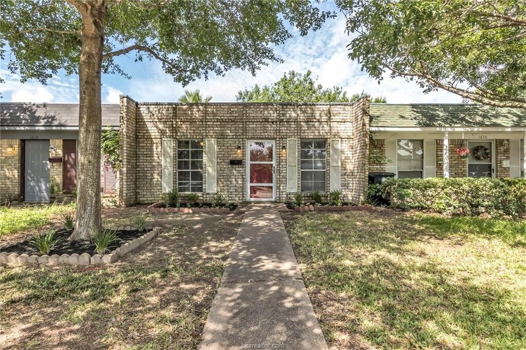 Primary Photo - 1612 Leona Dr