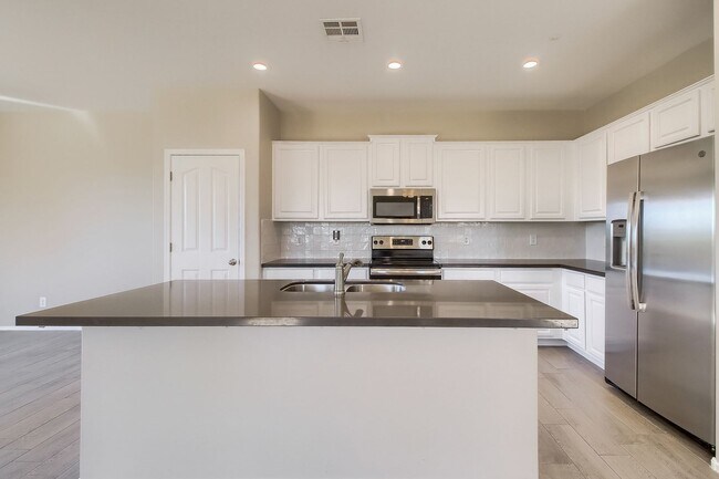 Building Photo - Single family house in Vistancia Village