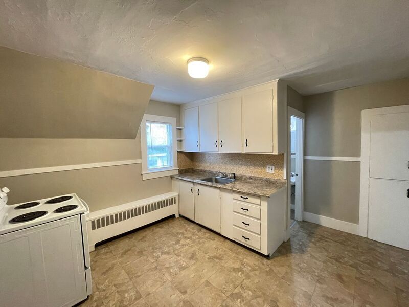 Primary Photo - 381 Merrimack St