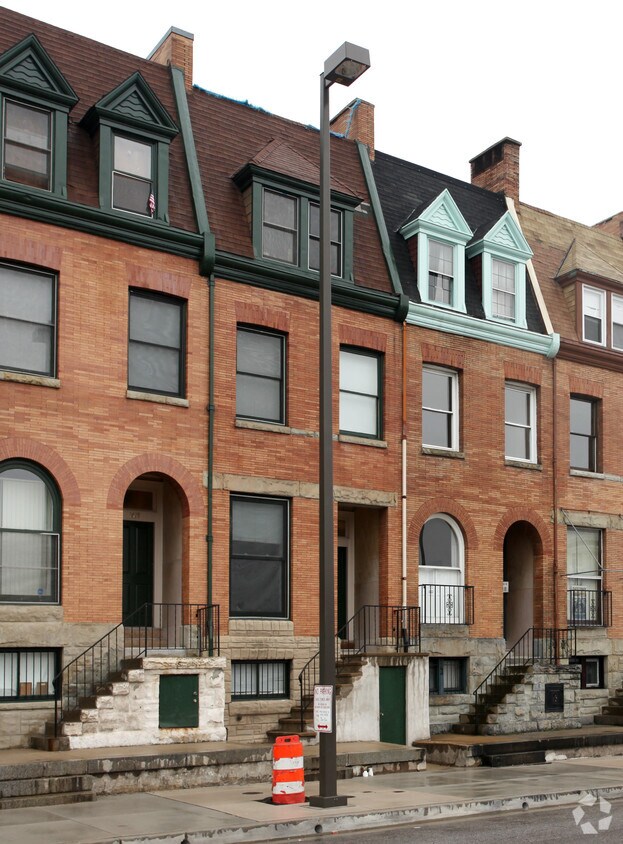 Building Photo - 1617 St Paul St