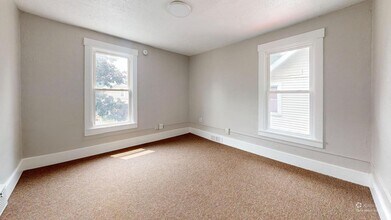 Building Photo - 703 Excelsior Ave