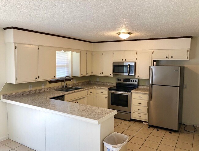 Building Photo - 119 Marigold Cir