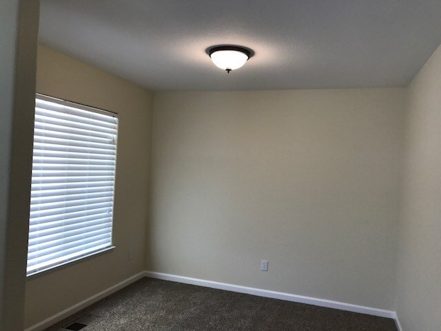 Foto del edificio - 18365 Whitebark Ct