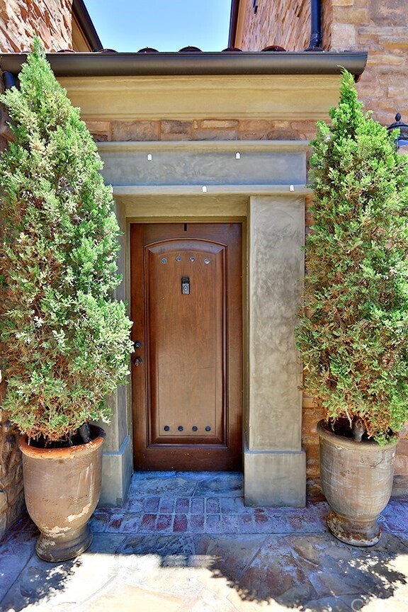 Building Photo - 30 Sylvan