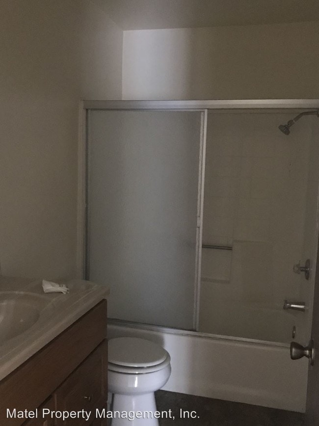 Building Photo - 2016 Mount Oso Way