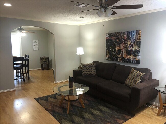 Foto del edificio - 5417 Ennis St