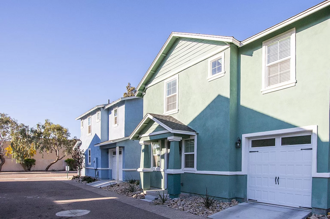Building Photo - 4346 W Charter Oak Rd