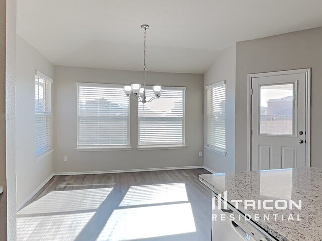 Building Photo - 440 Uncle Billy Way Jarrell TX