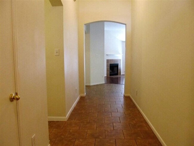 Foto del edificio - 10727 Highpoint Ln