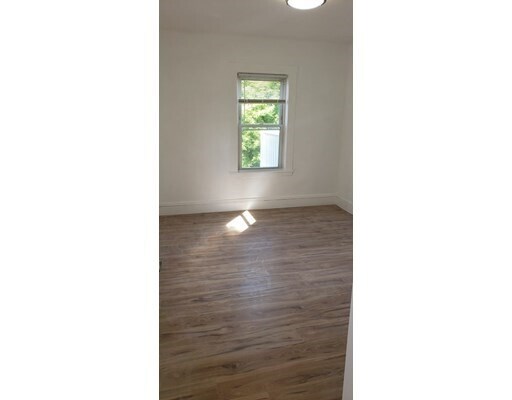 Foto del edificio - 56 Hawthorn St