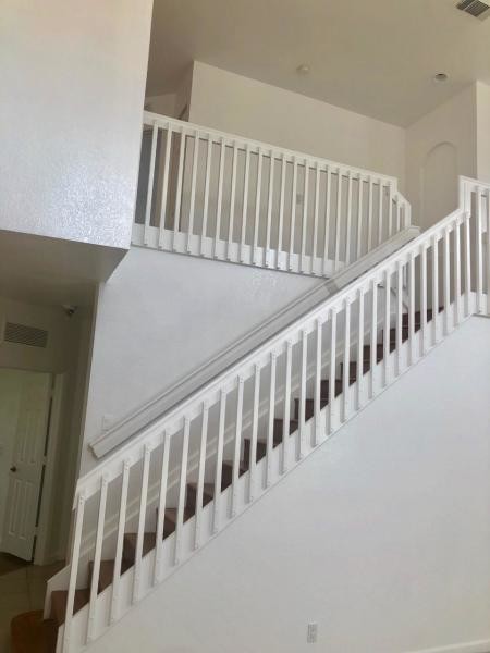 Building Photo - 797 Cresta Cir