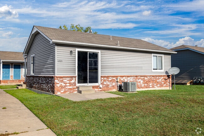 Foto del edificio - Parkview Townhomes