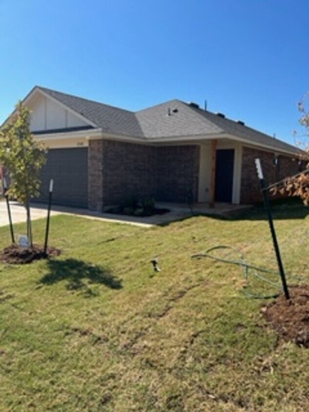 Primary Photo - Beautiful New Home!