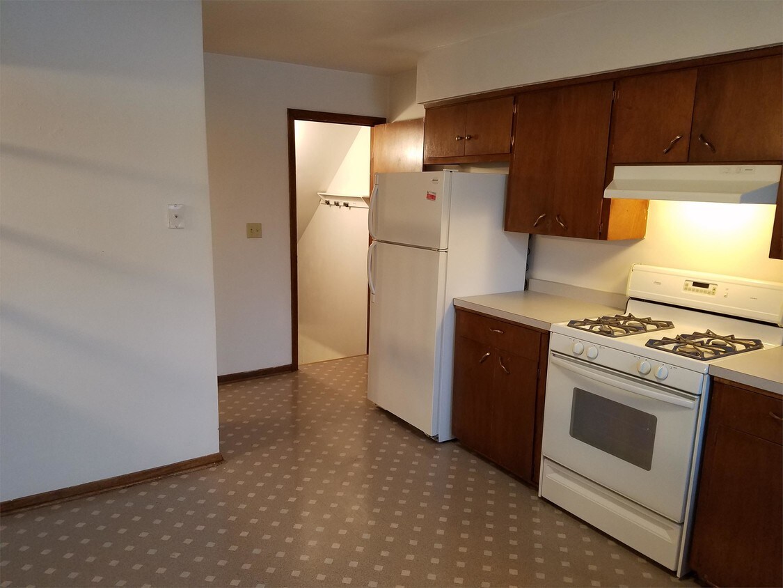 Foto principal - 1410 W 2nd St