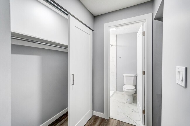 Interior Photo - Cascade Ridge