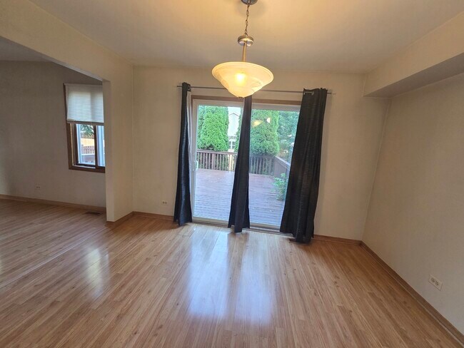 Foto del edificio - 1485 Exeter Ln