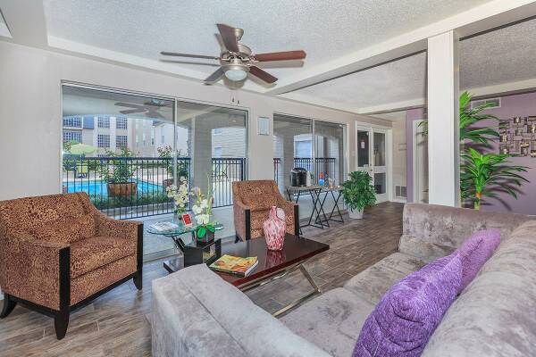 Foto del edificio - 2400 Westheimer Rd