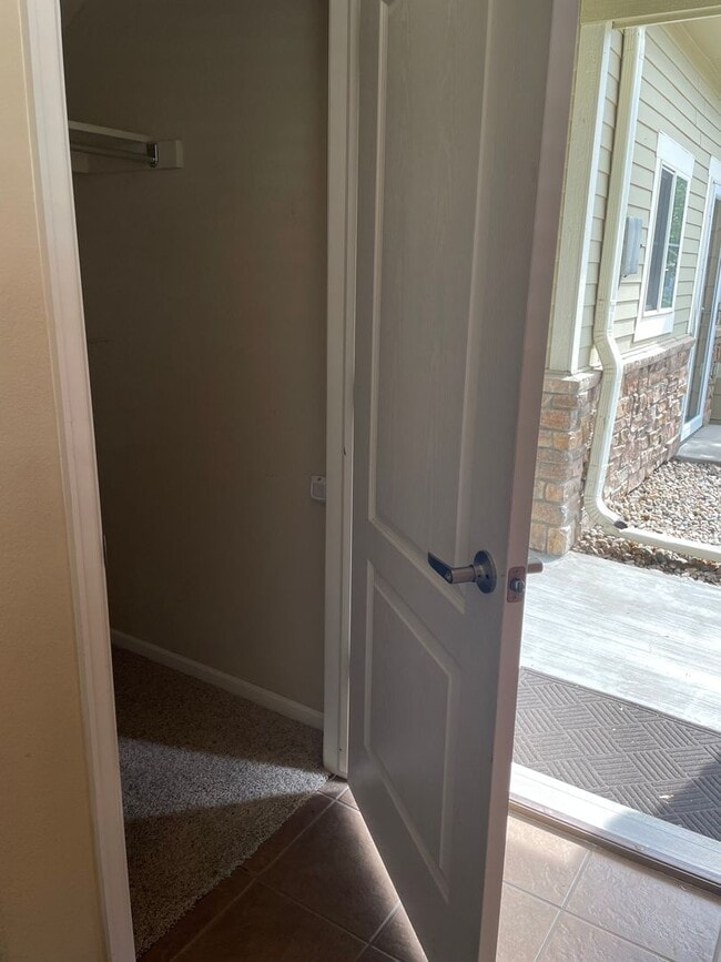 Foto del edificio - 2 bed/1 bath Townhome with Garage, Pool, Clubhouse