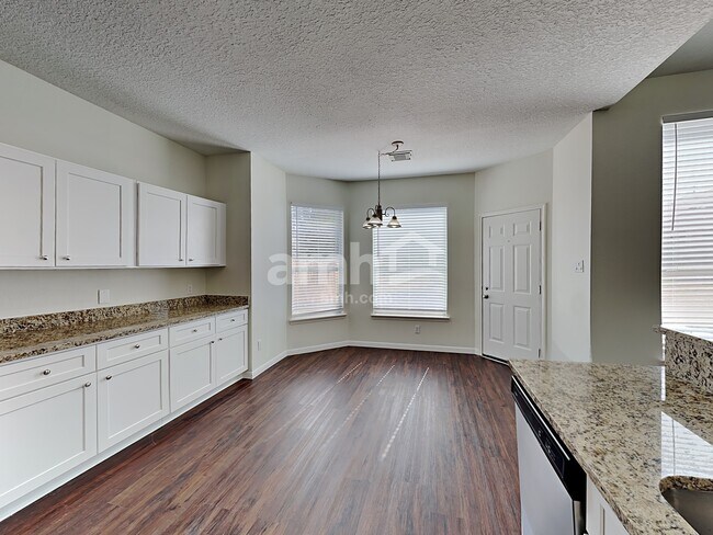 Foto del edificio - 38215 E Sulphur Creek Dr