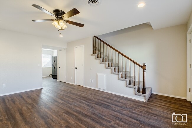 Foto del edificio - Greenleaf Townhomes