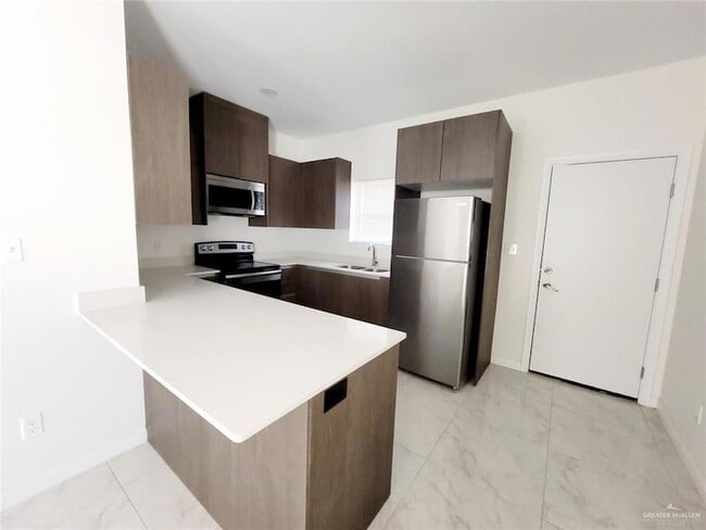 Foto del edificio - 1809 Cari Nicole Ave