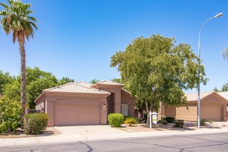 Building Photo - 230 S Pineview Pl