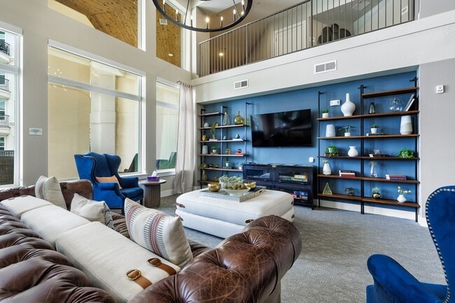 salvia-piedra-roble-015w - Sage Stone Oak 55+ Active Adult Apartment Homes