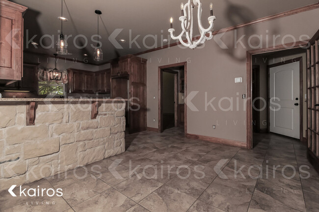 Building Photo - 7402 Ledgestone Dr.