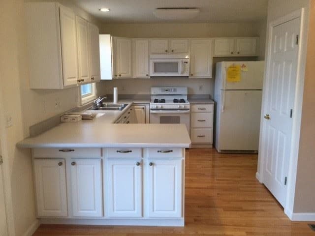 Foto del edificio - 110 Meadow Ridge Dr