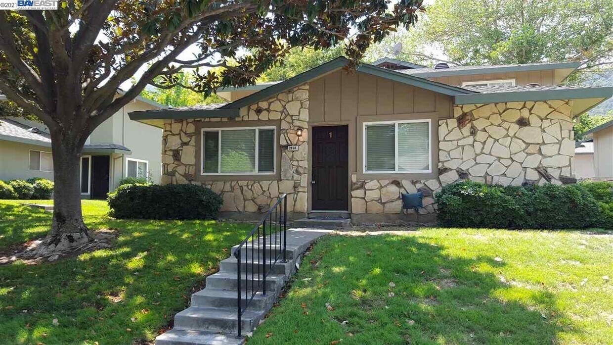 Primary Photo - 2158 Arroyo Ct
