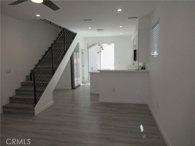 Building Photo - 4532 Sharon Ave