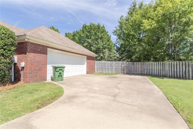 Building Photo - 9024 Hanston Ct