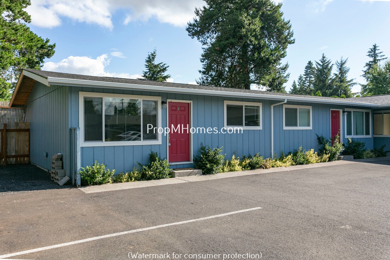 Foto principal - Beautifully Updated NE Portland Glenfair O...