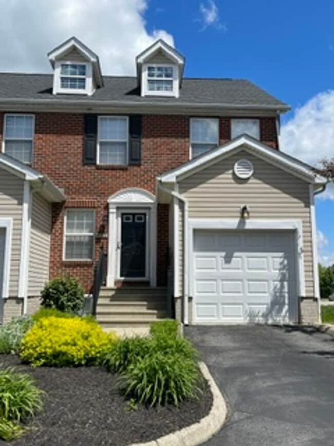 Building Photo - 2680 Sawmill Reserve Dr