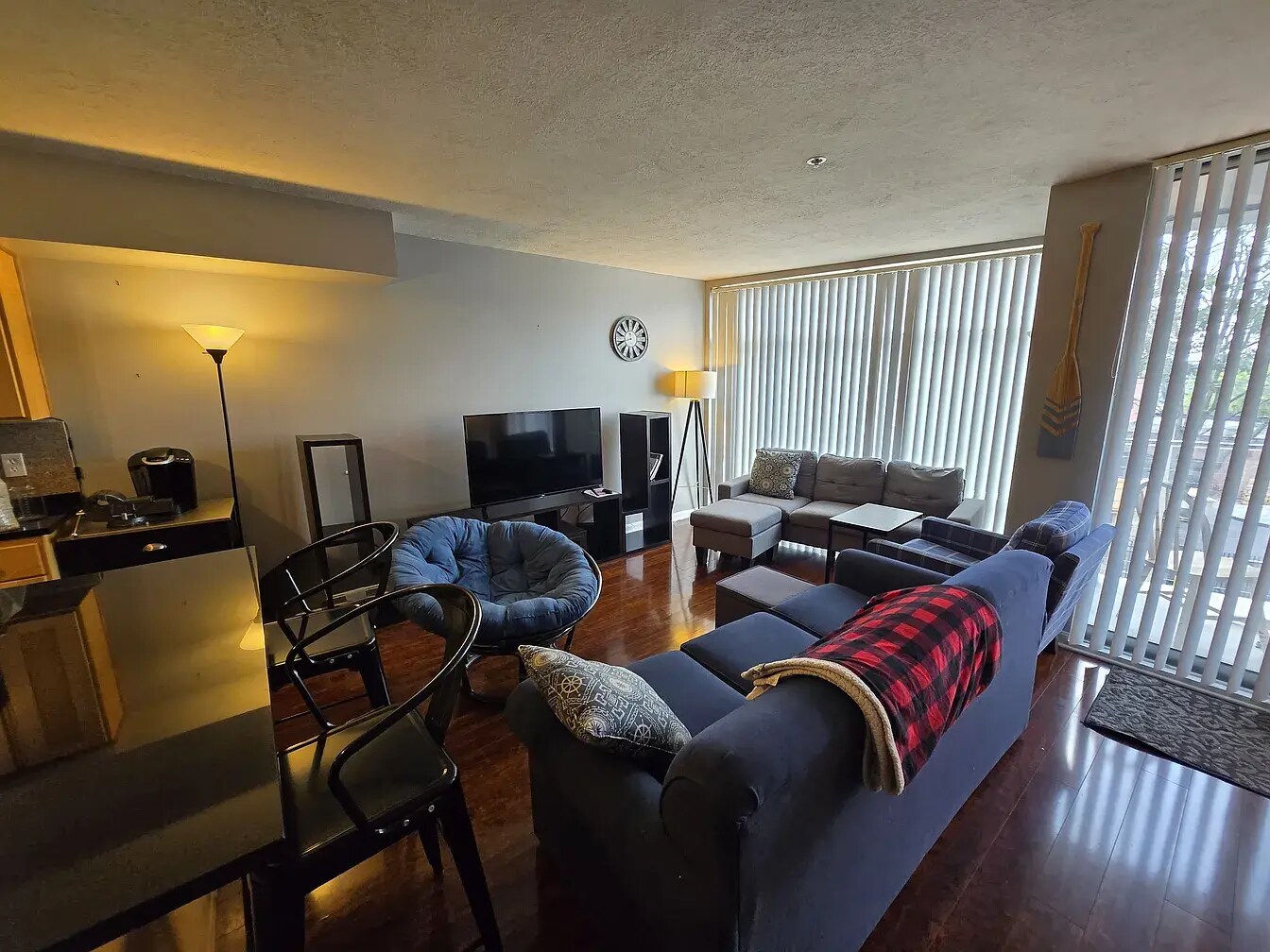 2222 Detroit Ave Cleveland, OH 44113 – photo 3