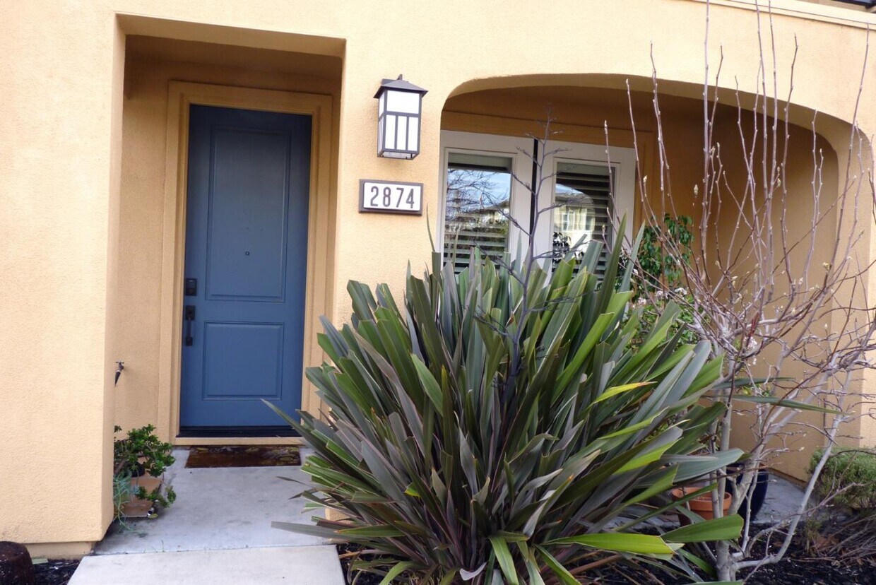 2874 Baze Rd, San Mateo, CA 94403 Townhome Rentals in San Mateo CA