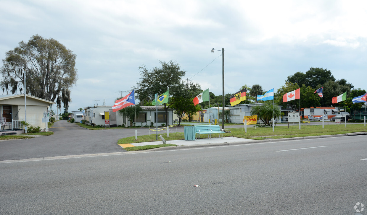 Primary Photo - Luxor Mobile Home Park