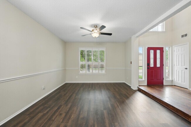 Foto del edificio - 2521 Timber Ridge Ln