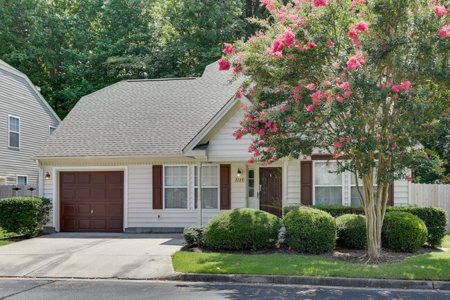 Building Photo - 1133 Lady Ashley Dr
