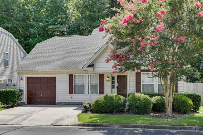 Foto del edificio - 1133 Lady Ashley Dr