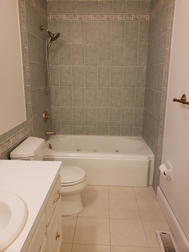 3 Deer Run, Bethel, CT 06801 Townhome Rentals in Bethel CT