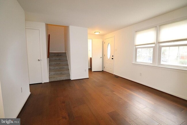 Foto del edificio - 138 Sharpstead Ln