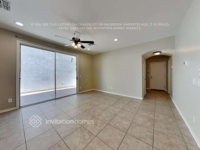 Foto del edificio - 832 S Henry Ln